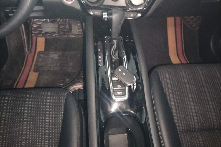 Used Honda Vezel 2017 1.8L CVT Front-Wheel Drive Pioneer Edition
