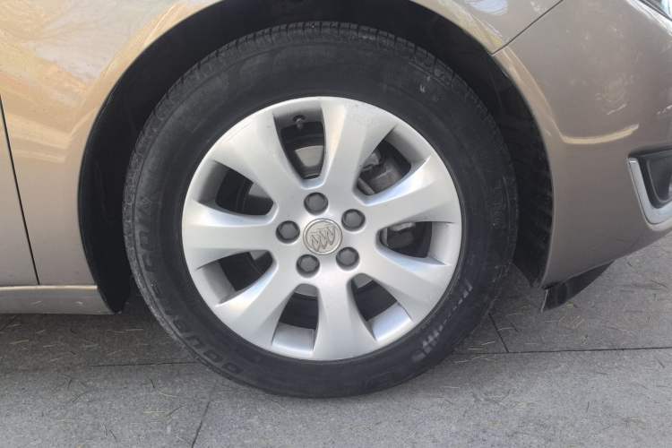 Used Buick Regal 2014 2.0L Leading Fashion Edition