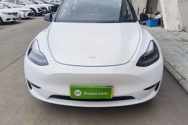 Used Tesla Model Y 2023 Long-Range All-Wheel-Drive Version