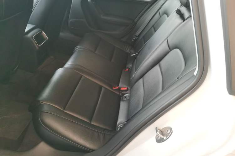 Used Audi A4L 2016 30 TFSI Collector's Edition Automatic Comfort Model
