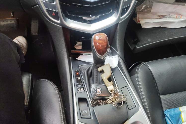 Used Cadillac SRX 2015 3.0L Elite Model