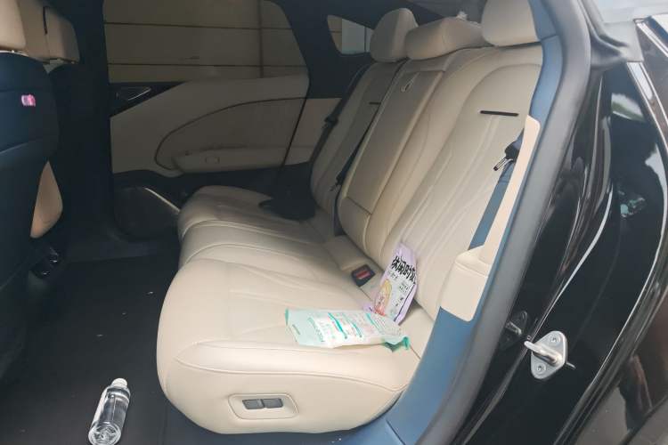 Used Zeekr 007 2024 Four-Wheel Drive Intelligent Driving Version 100 kWh Left Rear Seat