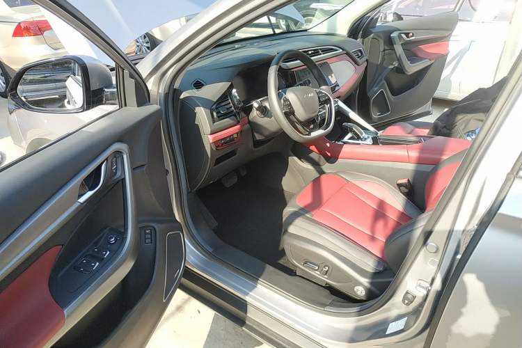 Used Dongfeng Aeolus AX7 2021 PRO 1.6T Automatic Glory Edition