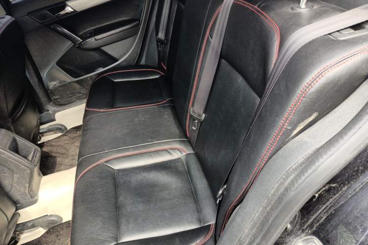 Used Volkswagen Lavida 2013 Revised Classic 1.6L Automatic Fashion Edition Left Rear Seat