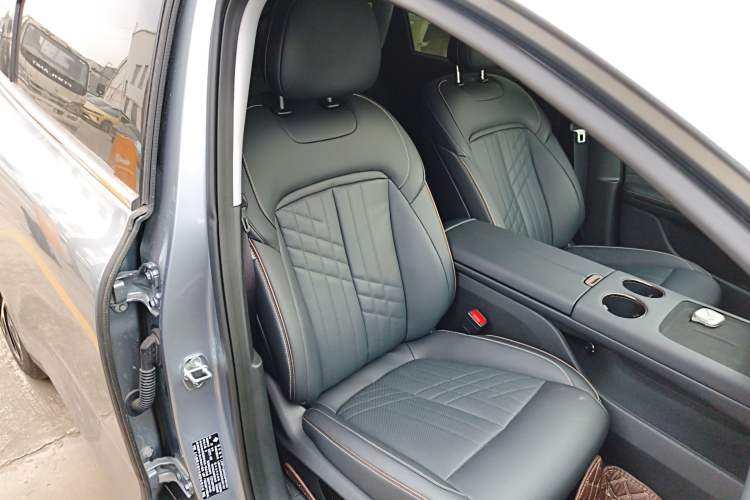 Used Baojun Enjoy 2025 Plug-in Hybrid 140km Luxury Edition