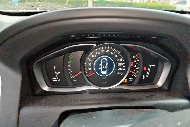 Used Volvo XC60 2015 T5 Smart Upgrade Model