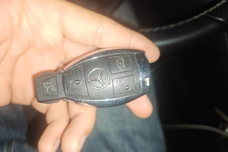 Used Mercedes-Benz V-Class 2020 V 260 L Long-wheelbase Luxury Edition Vehicle Key