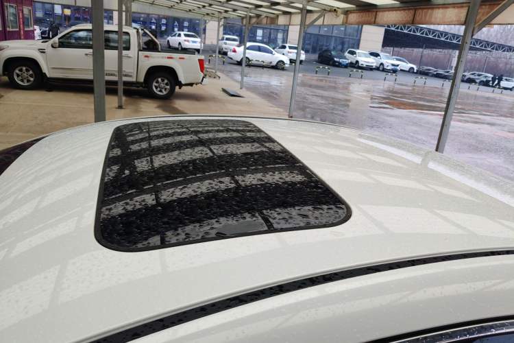 Used Mazda 3 Axela 2020 2.0L Automatic ZhiXuan Edition Roof