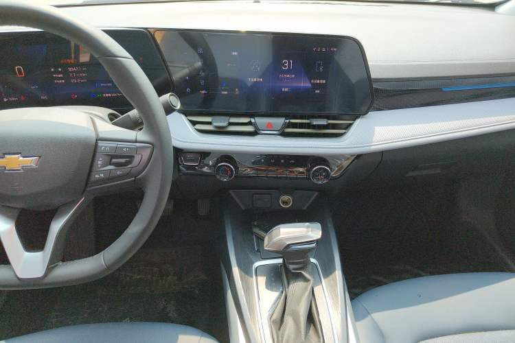 Used Chevrolet Monza 2024 1.5L Dual-Clutch Enjoyment Edition Audio And AC Panel