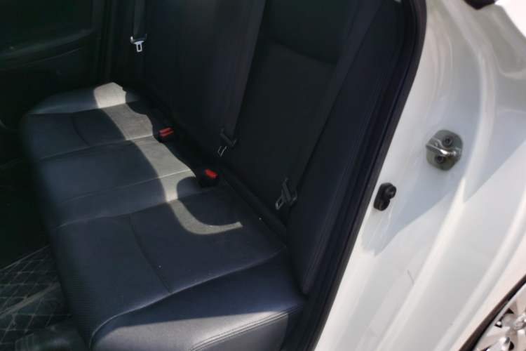 Used Nissan Sylphy 2019 1.6XE CVT Comfort Edition China VI Standard Left Rear Seat