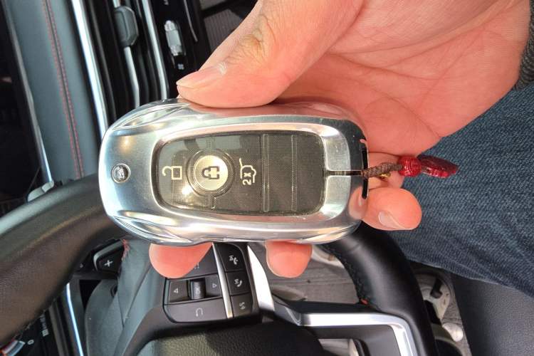 Used Ford Explorer 2023 EcoBoost 285 4x4 ST-LINE 6-Seater
