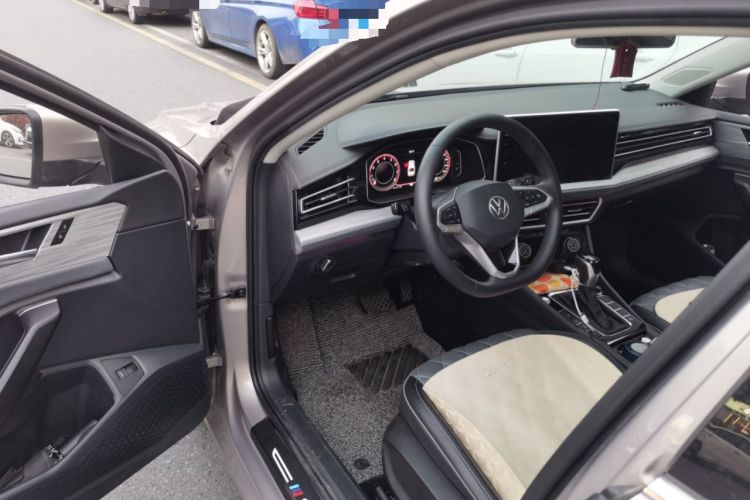 Used Volkswagen Sagitar 2023 300TSI DSG Excellence Edition Driver Seat