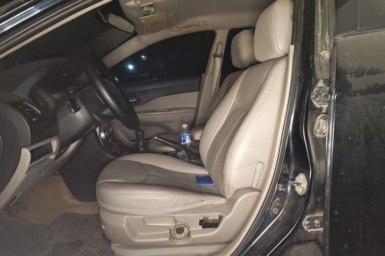 Used Bestune B50 2012 1.6L manual fashion version