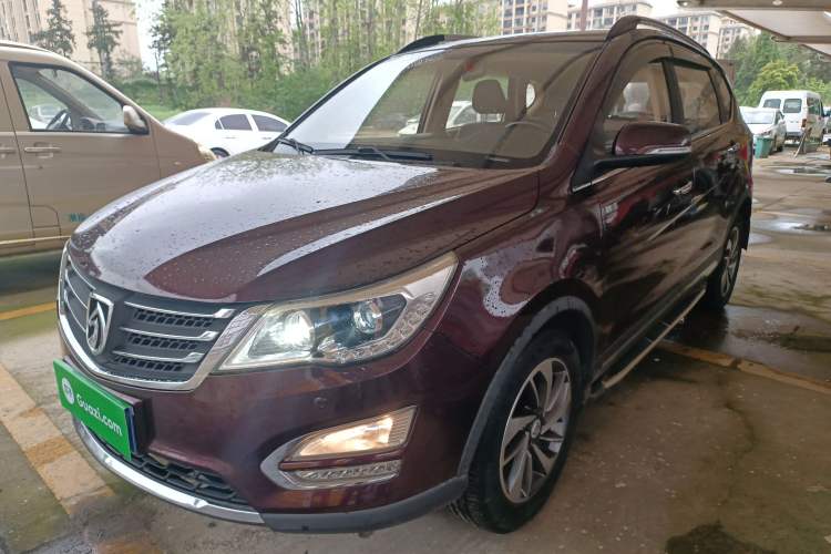 Used Baojun 560 2015 1.8L manual luxury version