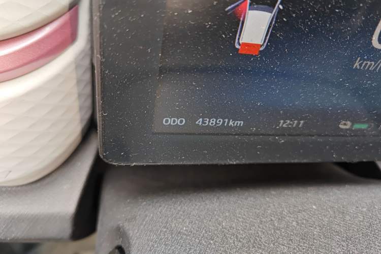 Used SOL E10X 2021 302 km Range Fashion Edition 31.4 kWh