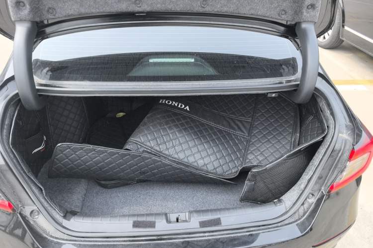 Used Honda Accord 2022 260TURBO Phantom Night · Prestige Edition Trunk