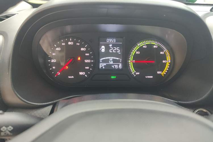Used Roewe Clever 2021 302 km New Four-Seater Super-Efficient Version
