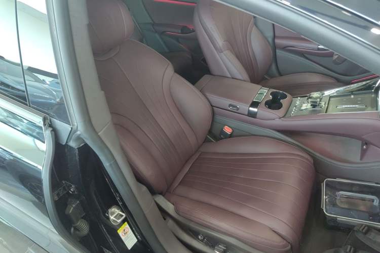 Used Denza Z9GT 2024 1100 Four-Wheel Drive Ultra Version Right Front Seat