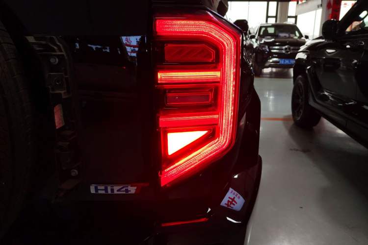 Used Tank 400 New Energy 2024 Hi4-T Off-Road Edition Right Rear Taillight