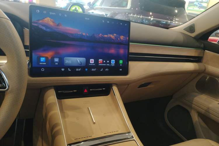 Used Hima AITO M5 2025 Extended-Range Ultra All-Wheel-Drive Version
