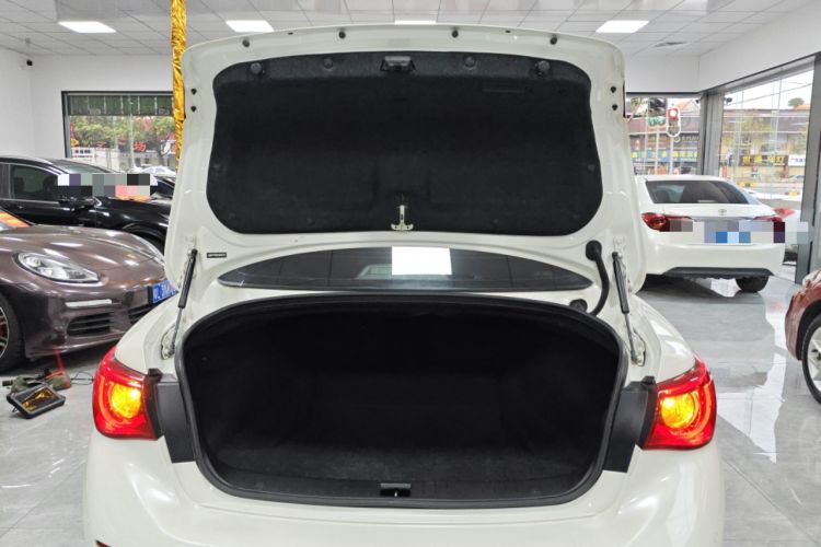 Used Infiniti Q50L 2016 2.0T Comfort Edition
