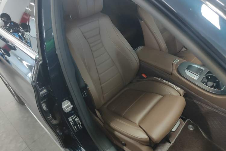 Used Mercedes-Benz E-Class 2023 Restyled E 260 L Sport Edition Right Front Seat