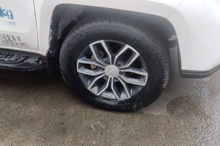 Used JMC Yuhu 9 2019 2.0T Manual Gasoline 4x4 Comfort Edition