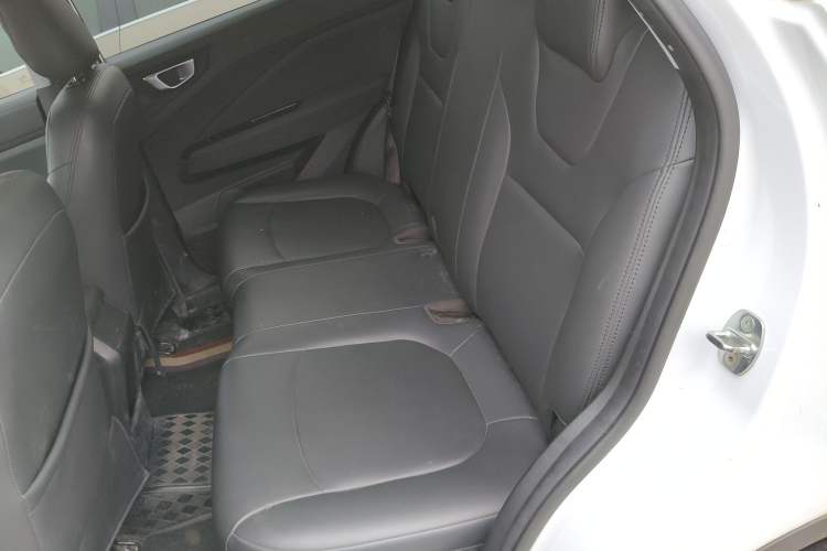 Used Wuling Alvez 2023 1.5L CVT Comfort Edition