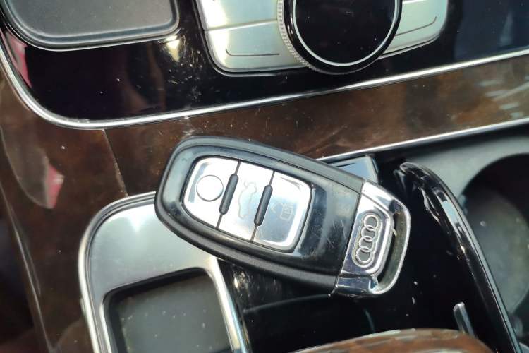 Used Audi A8 2014 A8L 45 TFSI quattro Comfort model