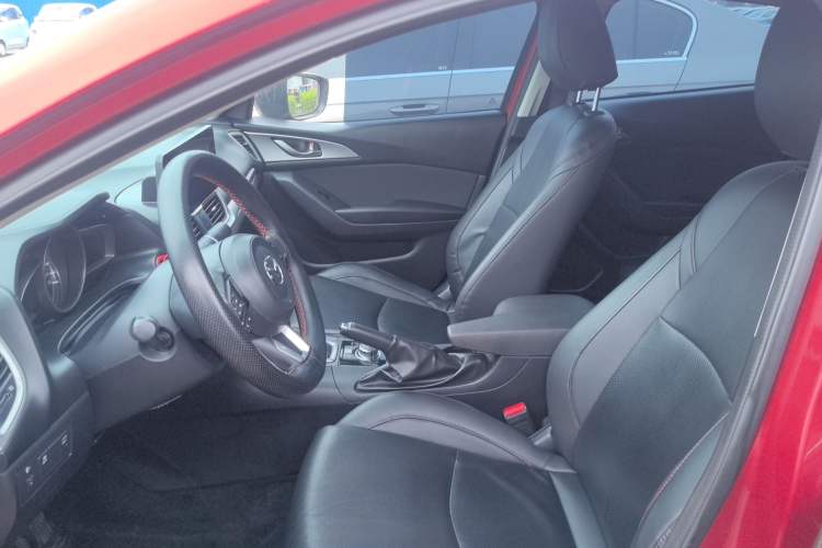 Used Mazda Mazda 3 Axela 2017 Sedan 1.5L Automatic Comfort Model Emission Standard China V
