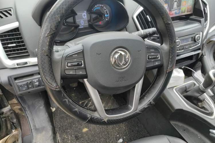 Used Dongfeng Aeolus AX7 2016 1.4T Manual Zhuyue Model
