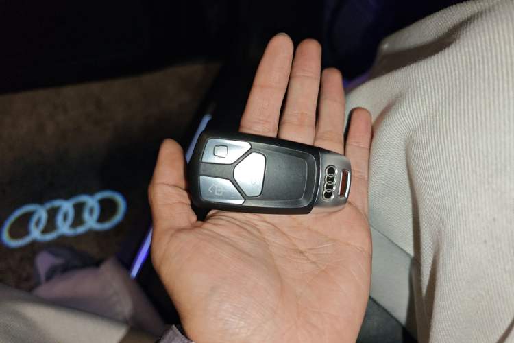 Used Audi A5 2023 Sportback 40 TFSI Fashionable and Dynamic Model Vehicle Key