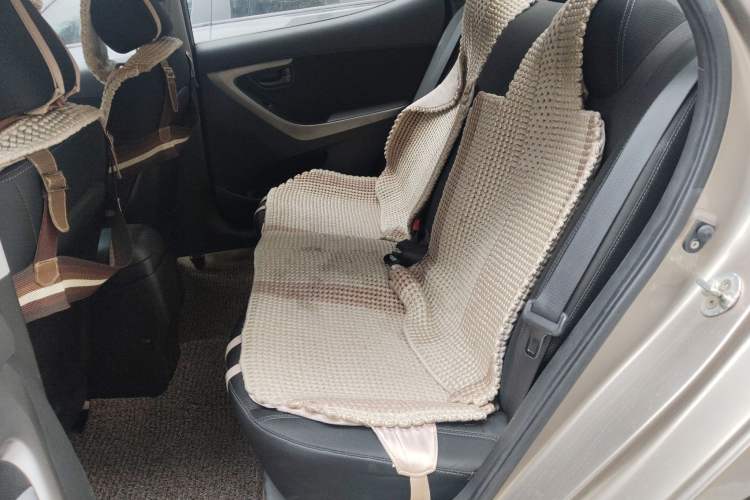 Used Hyundai Elantra (5th Generation / Langdong) 2012 1.6L Automatic Fashion Edition