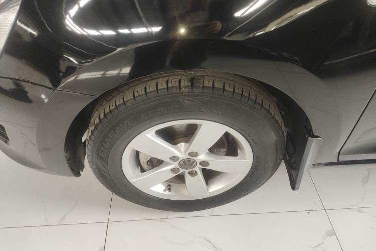 Used Volkswagen Santana 2015 1.6L Manual Fashion Edition