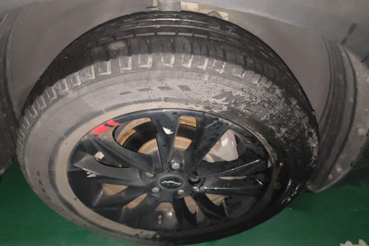 Used Chevrolet Trailblazer 2019 435T Redline CVT Two-Wheel-Drive Sharp Edition China VI Standard Right Front Wheel Hub