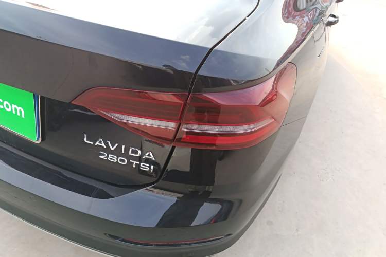 Used Volkswagen Lavida 2022 280TSI DSG Comfort Edition Right Rear Taillight