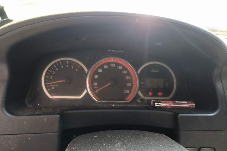 Used FORTHING Lingzhi 2013 M5 Q7 2.0L 7-Seater Long-Wheelbase Comfort Model