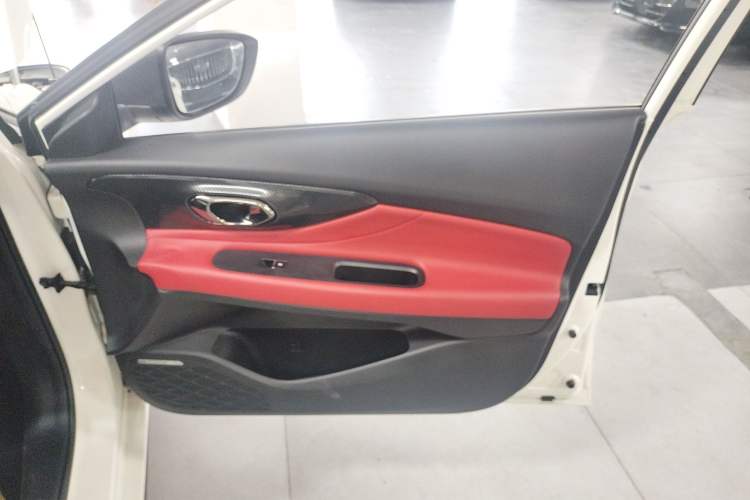 Used GAC Trumpchi EMPOW 2021 270T DCT J16 Version