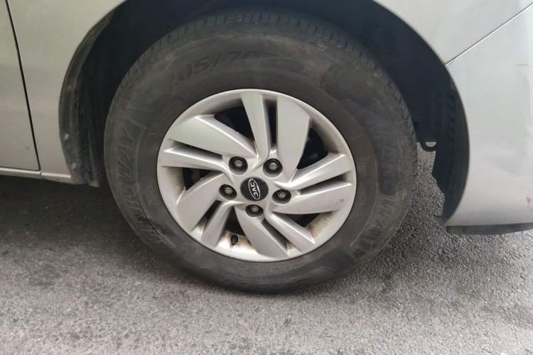 Used JAC Refine M4 2017 2.0T Manual Luxury Smart Version
