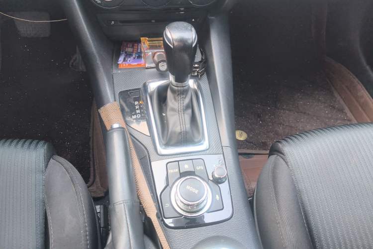 Used Mazda 3 Axela 2014 Sedan 1.5L Automatic Comfort Model Gear Lever