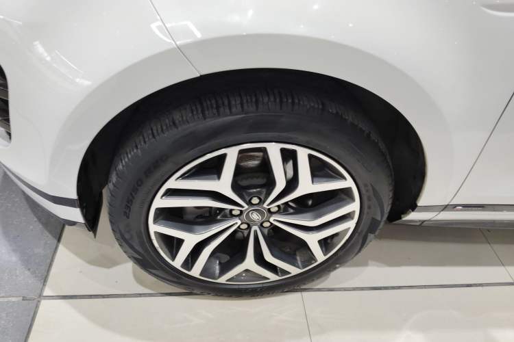 Used Land Rover Range Rover Evoque 2021 Range Rover Velar L 249PS R-Dynamic First Edition