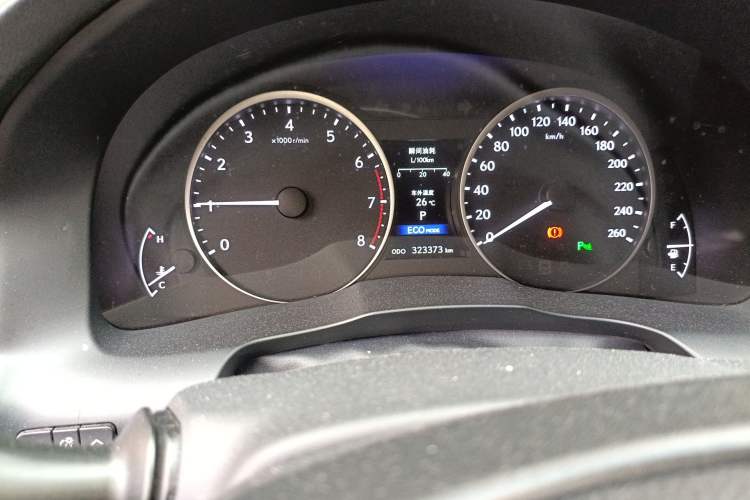 Used Lexus ES 2013 250 Elegant Edition Odometer Close Up