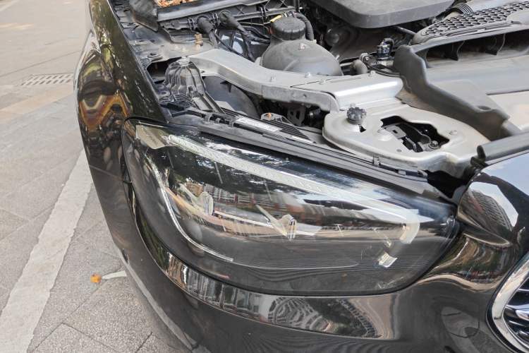 Used Mercedes-Benz E-Class 2022 Revised Version E 300 L Luxury Edition Right Front Headlight