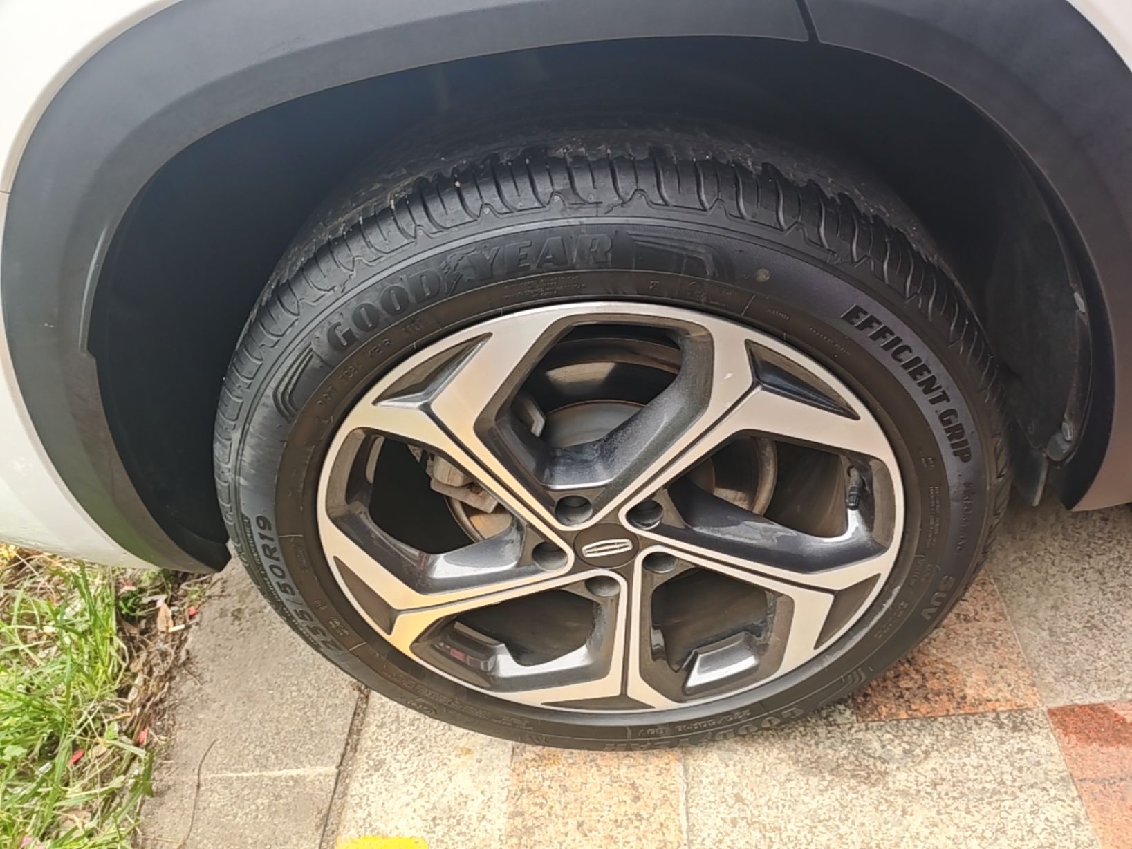 Geely Auto Monjaro L 2021 2.0TD DCT EVO Two-Wheel Drive Prestige Version — снимка 11