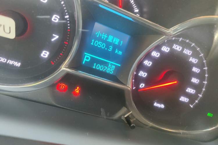 Used Chevrolet Captiva 2015 2.4L 4x4 Flagship Edition 7-Seater