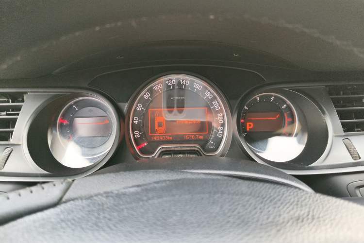 Used Citroen C5 2011 2.0L Automatic Comfort Edition
