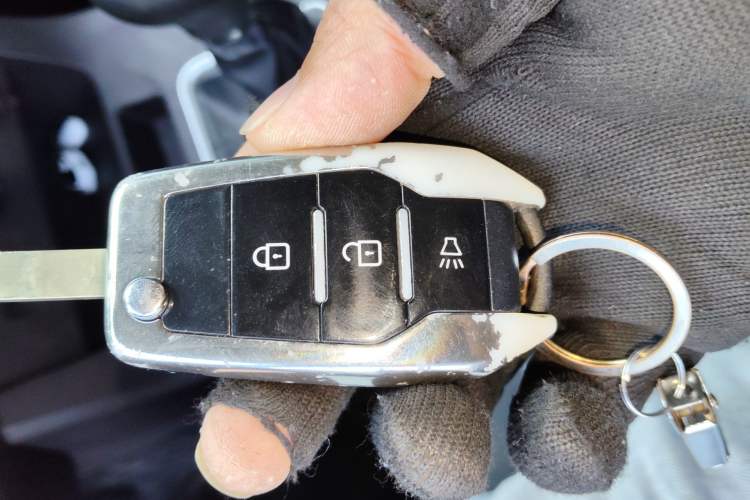 Used BAW Ruisheng Ace M7 2023 2.0L Long Wheelbase Wealth Creation Version 7 Seats Interior 1