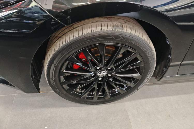 Used Toyota Avalon 2023 Dual-Motor 2.5L XLE Prestige Edition