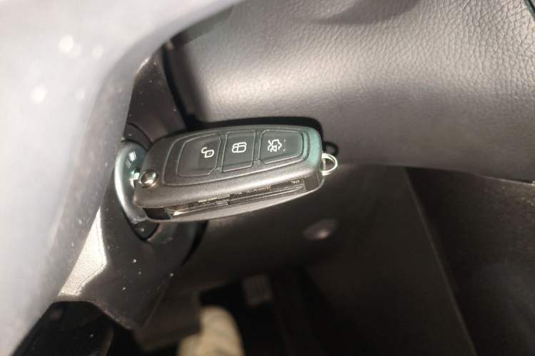 Used Ford Focus 2017 Sedan 1.6L Automatic Fashion Edition Smart Drive Version