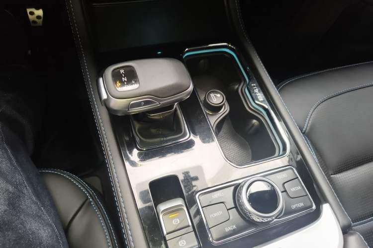 Used BAIC Off-Road BJ40 2024 2.0T Urban Hunter Honor Edition Gear Lever